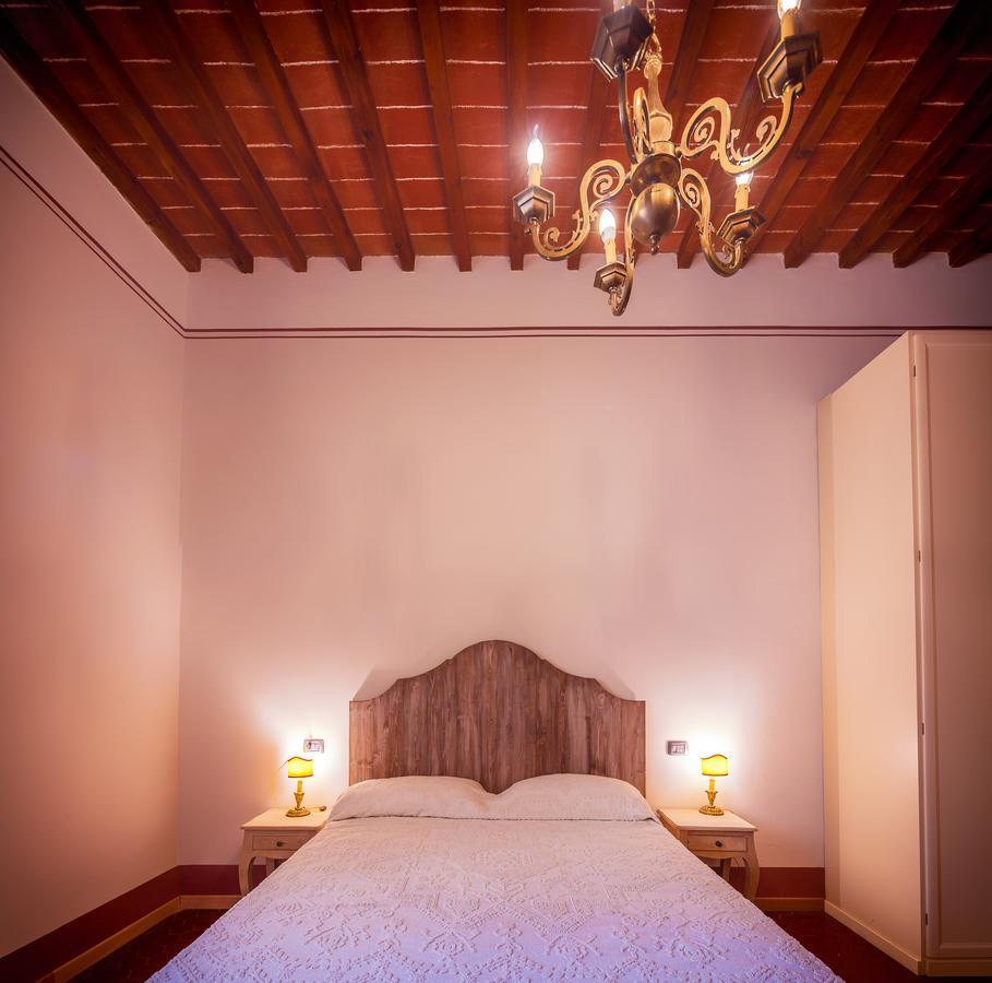 De' Montetini Bed & Breakfast อาเรซโซ ภายนอก รูปภาพ